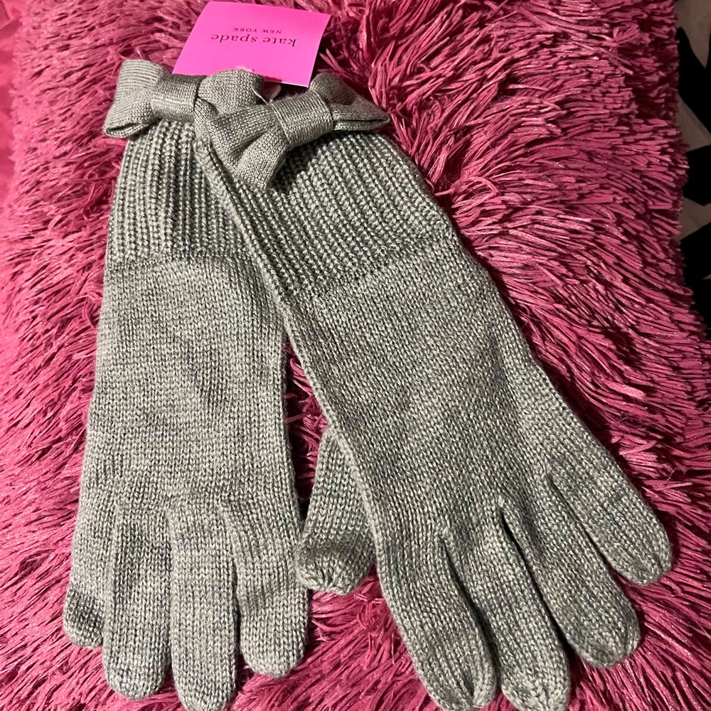 NWT Kate Spade knit gloves Heather Gray